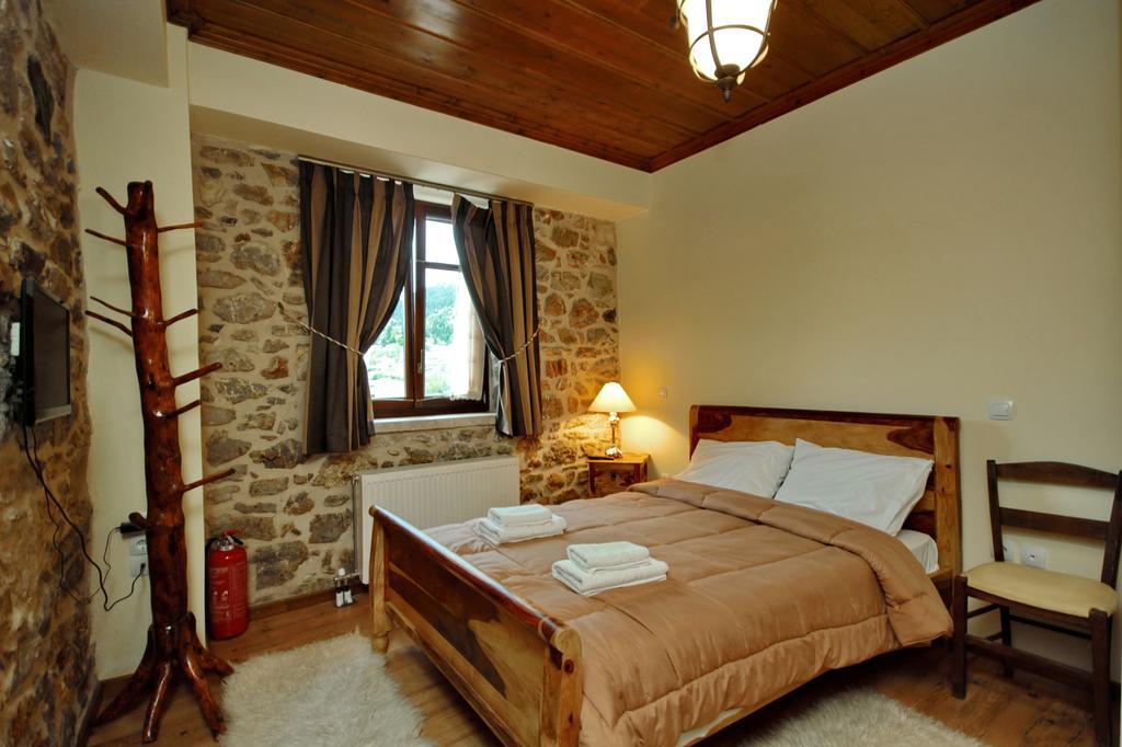 Hotel Thea Valtessinikou Habitación foto